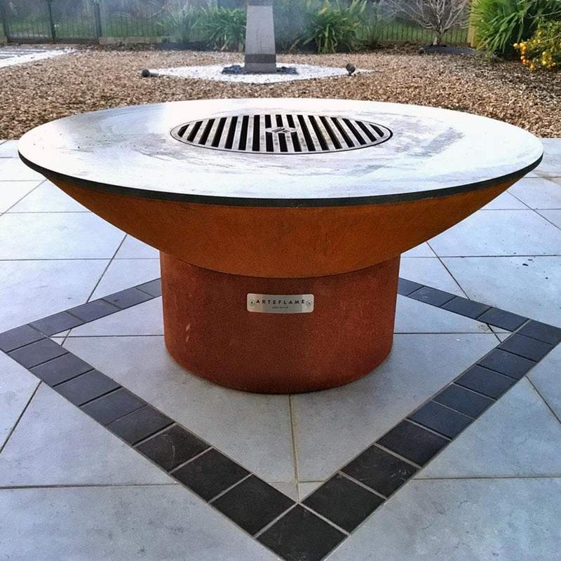 Arteflame Classic 40 Grill with a High Round Base Home Chef Max